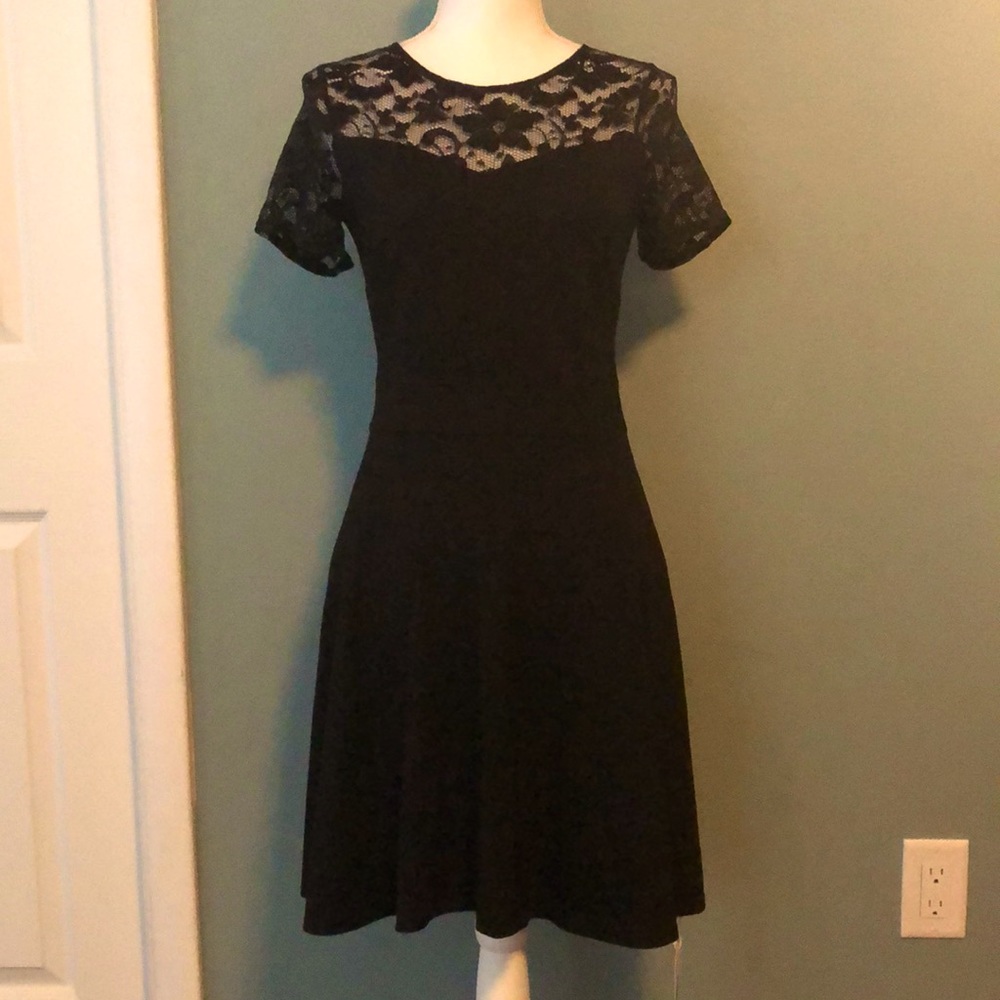 NWT Small black dress with flower mesh